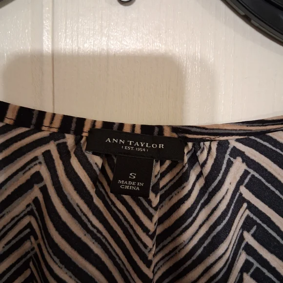 Black and Tan Chevron Women's Top - Picture 3 of 9